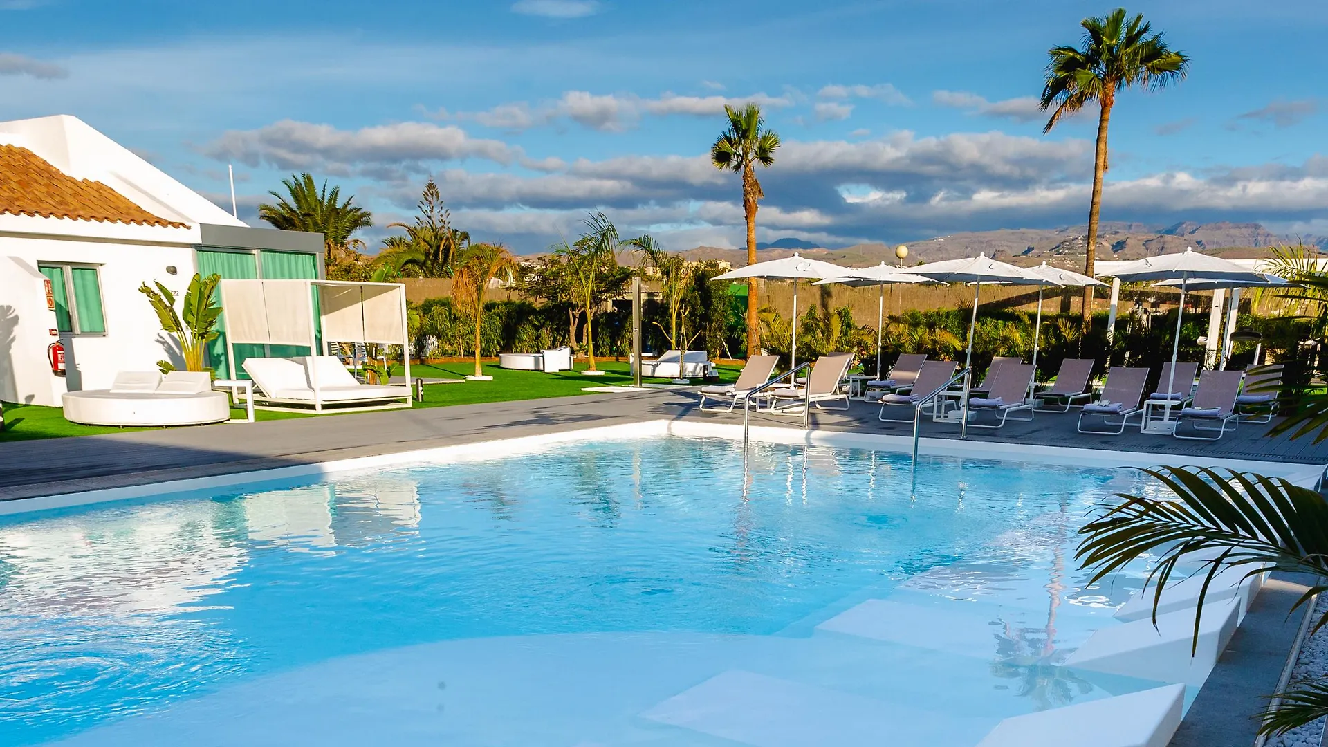 Seven Hotel & Wellness - Gay Men Only Maspalomas